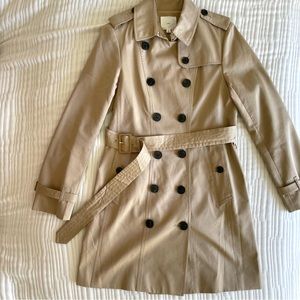 A Loves A Classic Trench Coat. Women’s Size Medium.